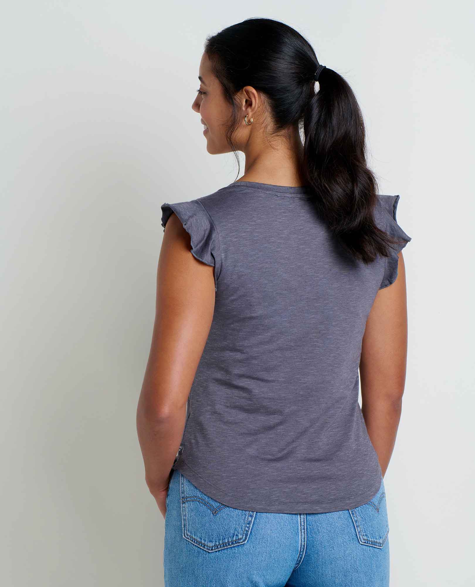 Rufflita II Tee - Coyean