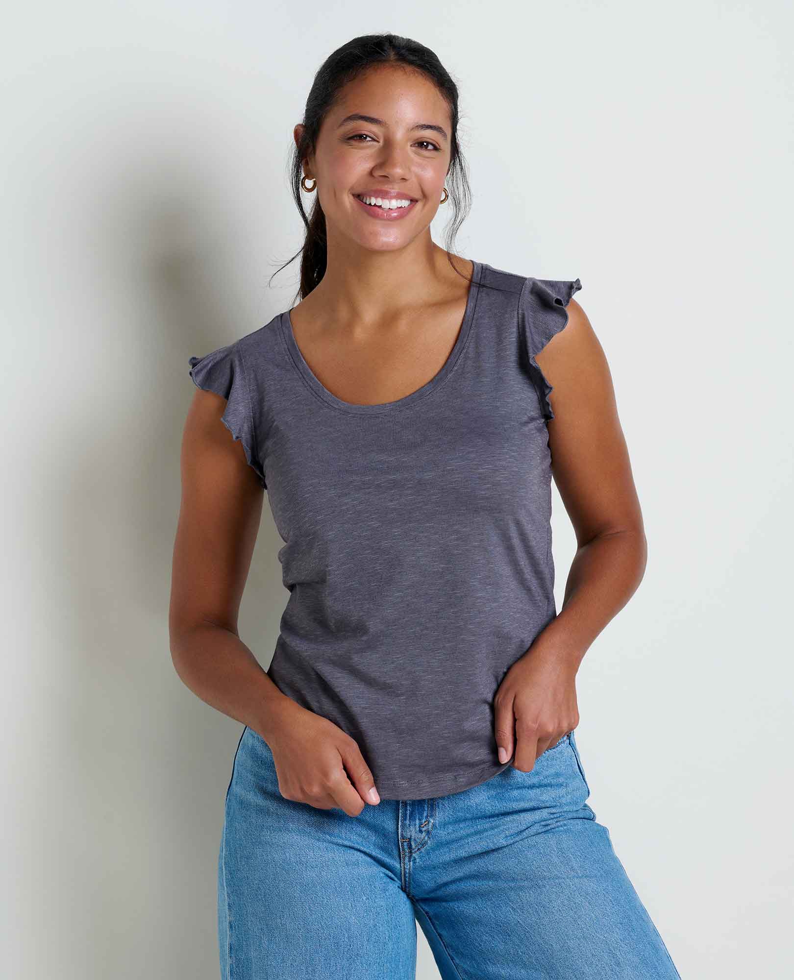 Rufflita II Tee - Coyean