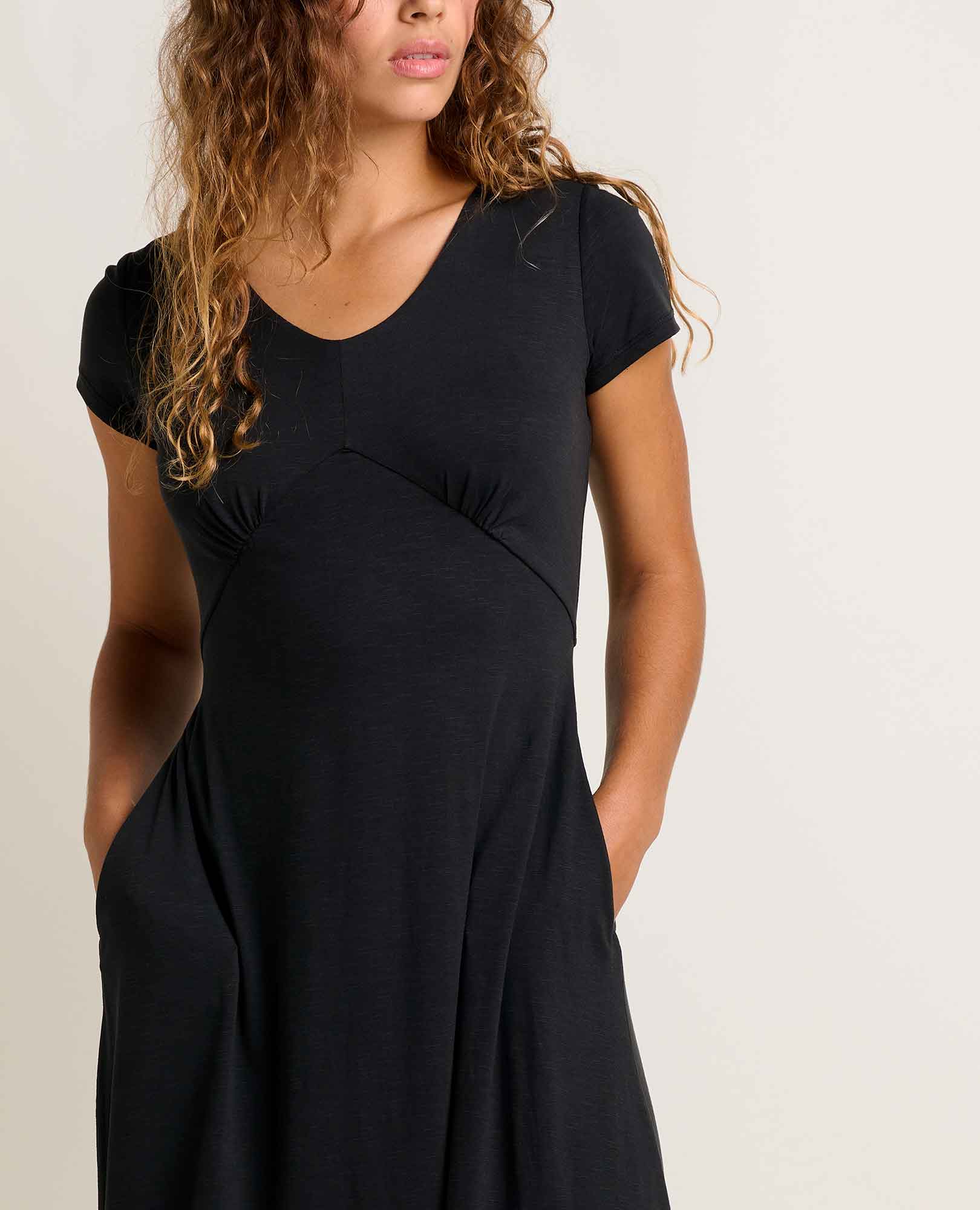 Rose Midi Dress - Coyean