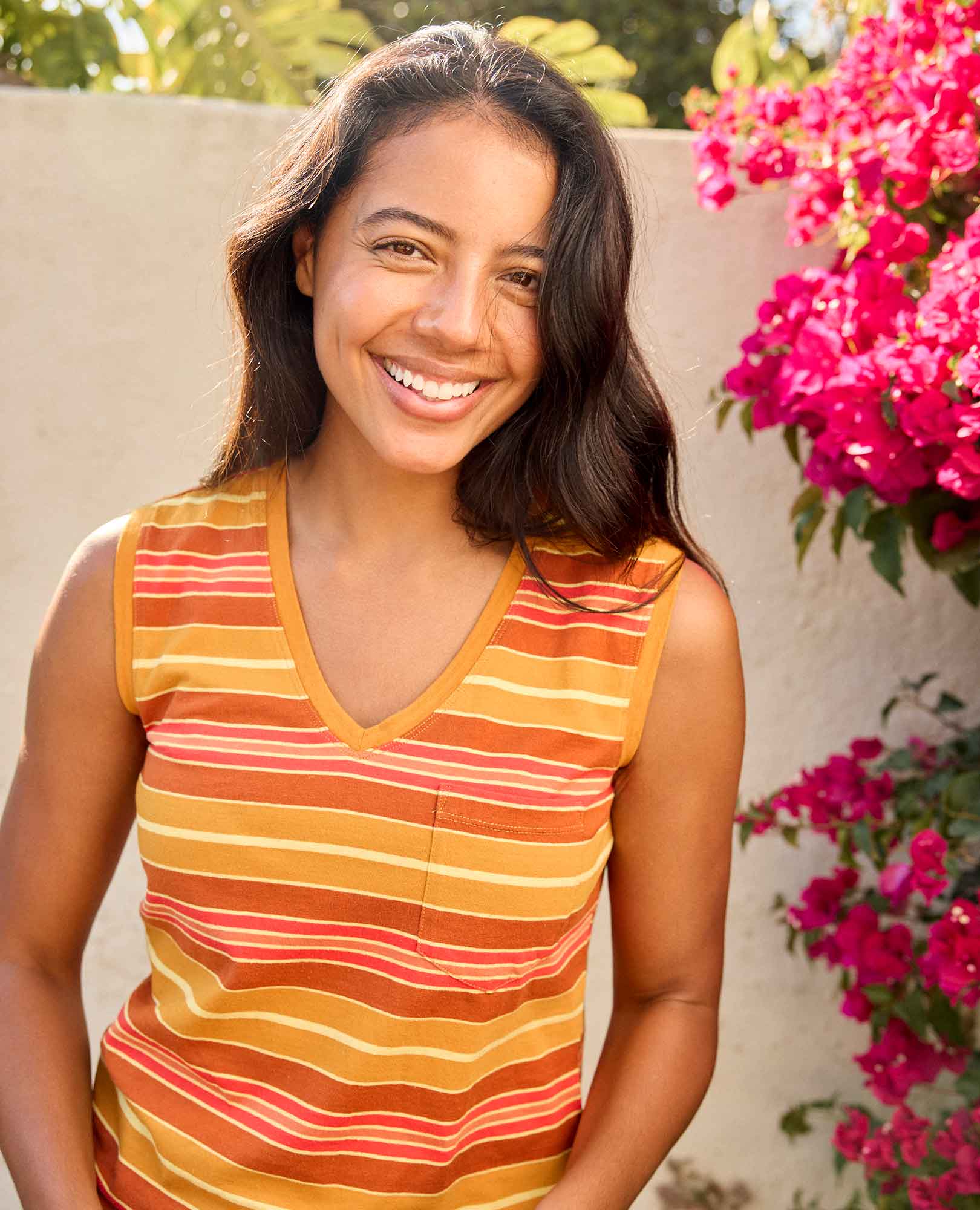 Grom V-Neck Tank - Coyean