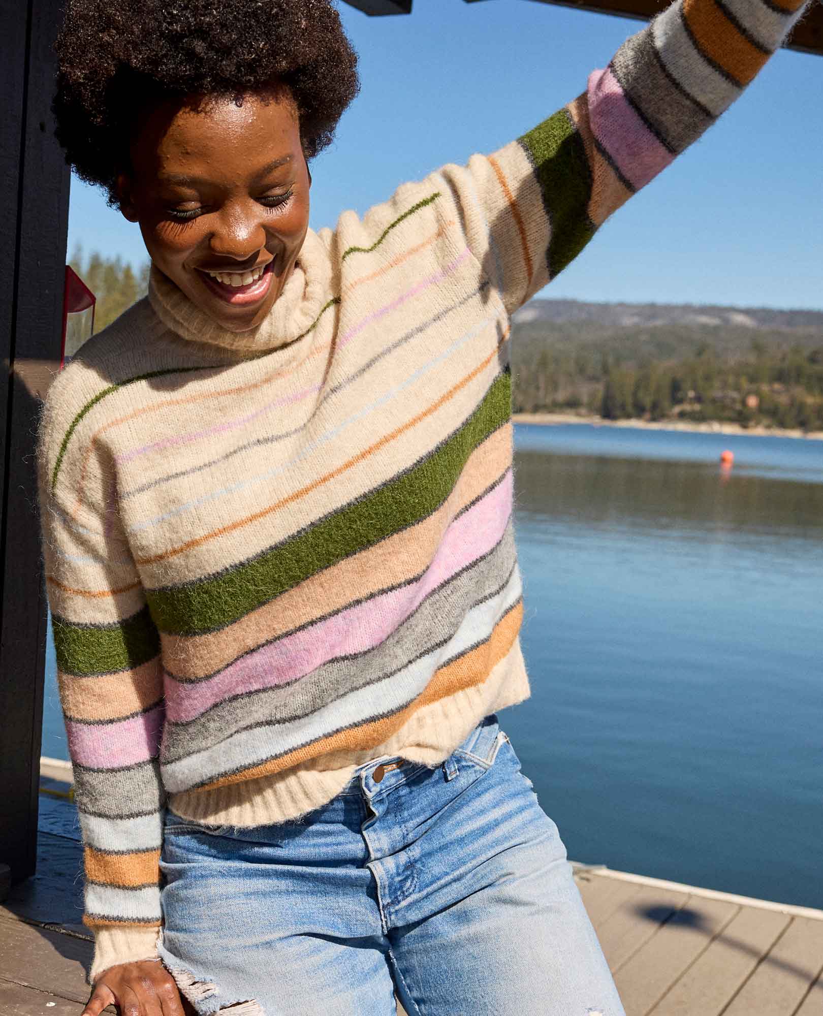 Toddy T-Neck Sweater - Coyean