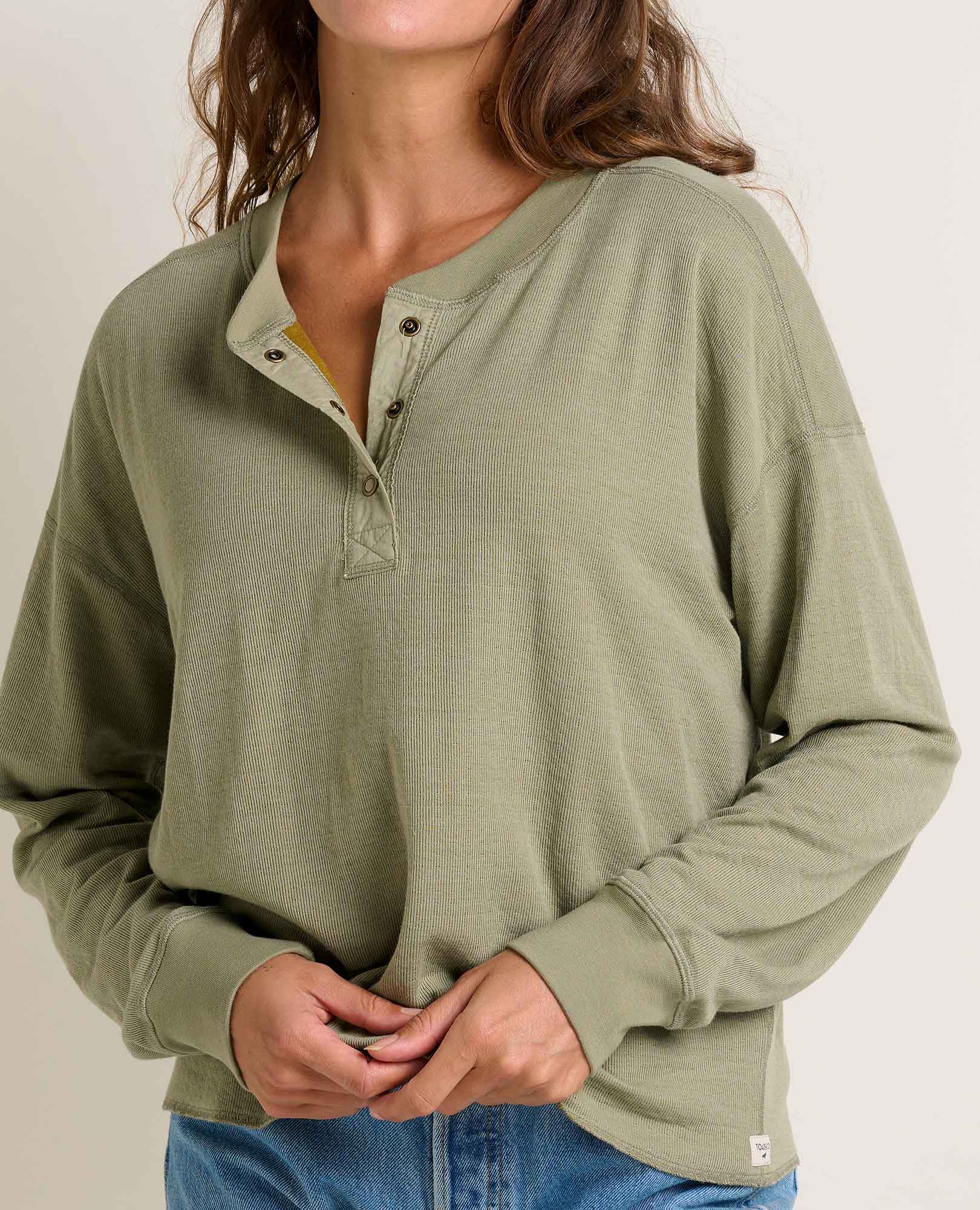 Women's Nord Reversible Henley - Coyean