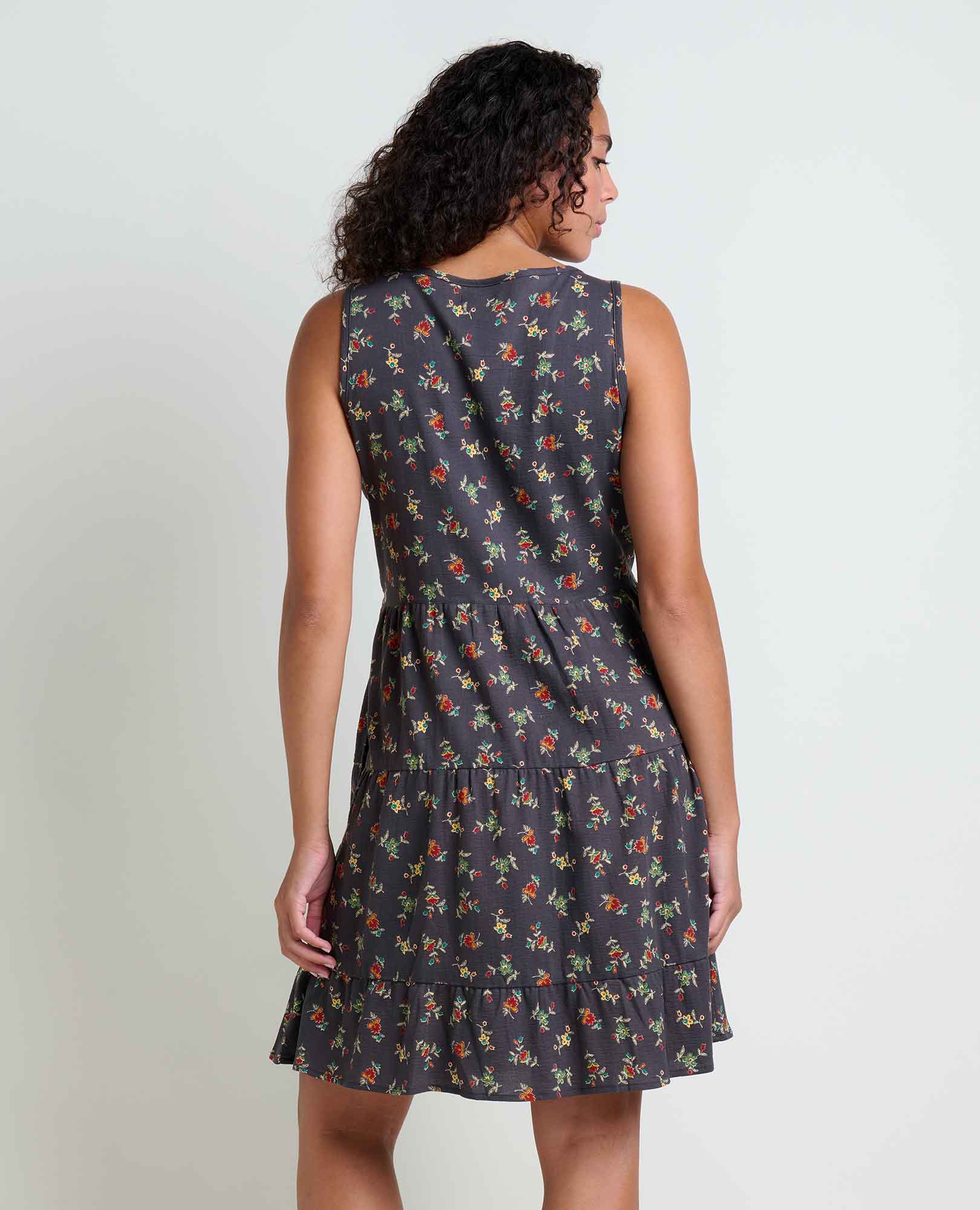 Manzana Tiered Sleeveless Dress - Coyean