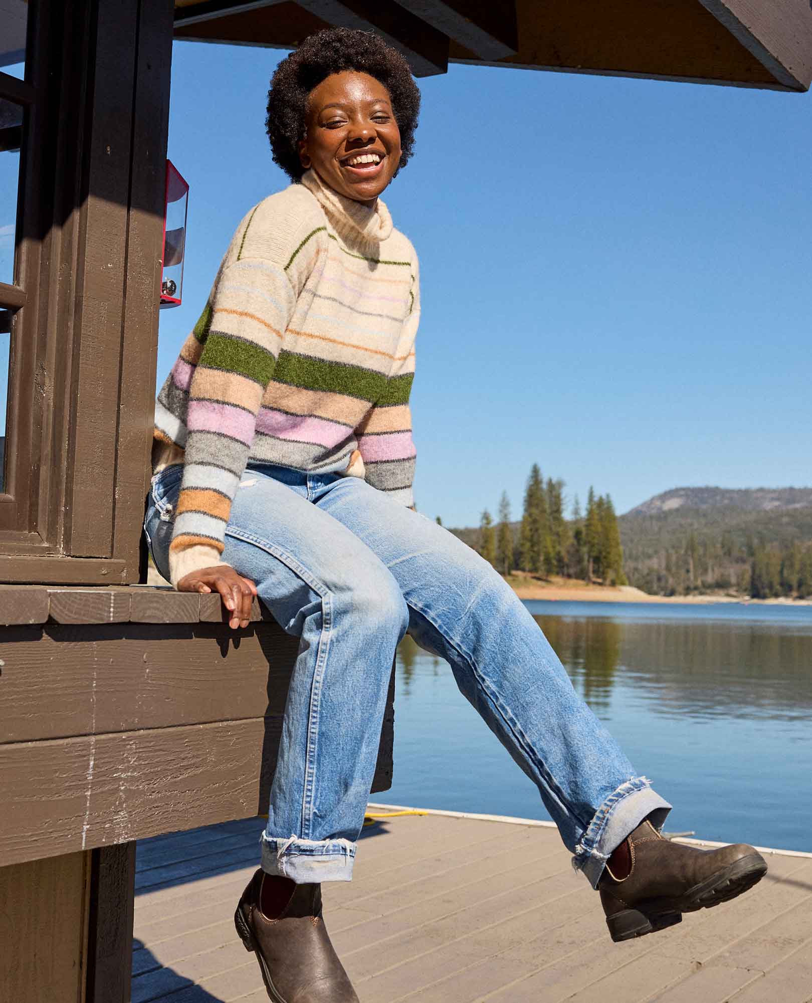 Toddy T-Neck Sweater - Coyean