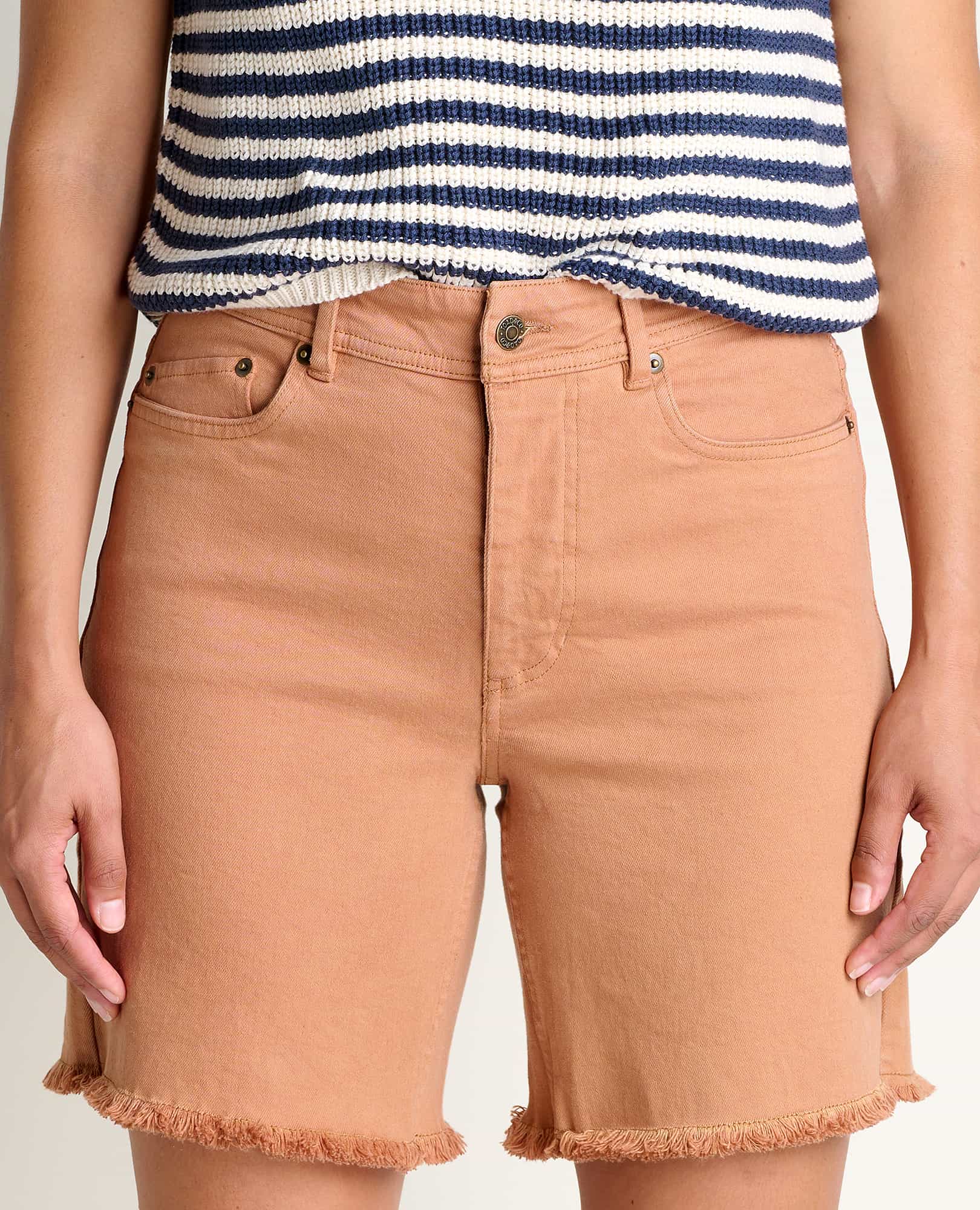 Balsam Seeded Cutoff Short - Coyean