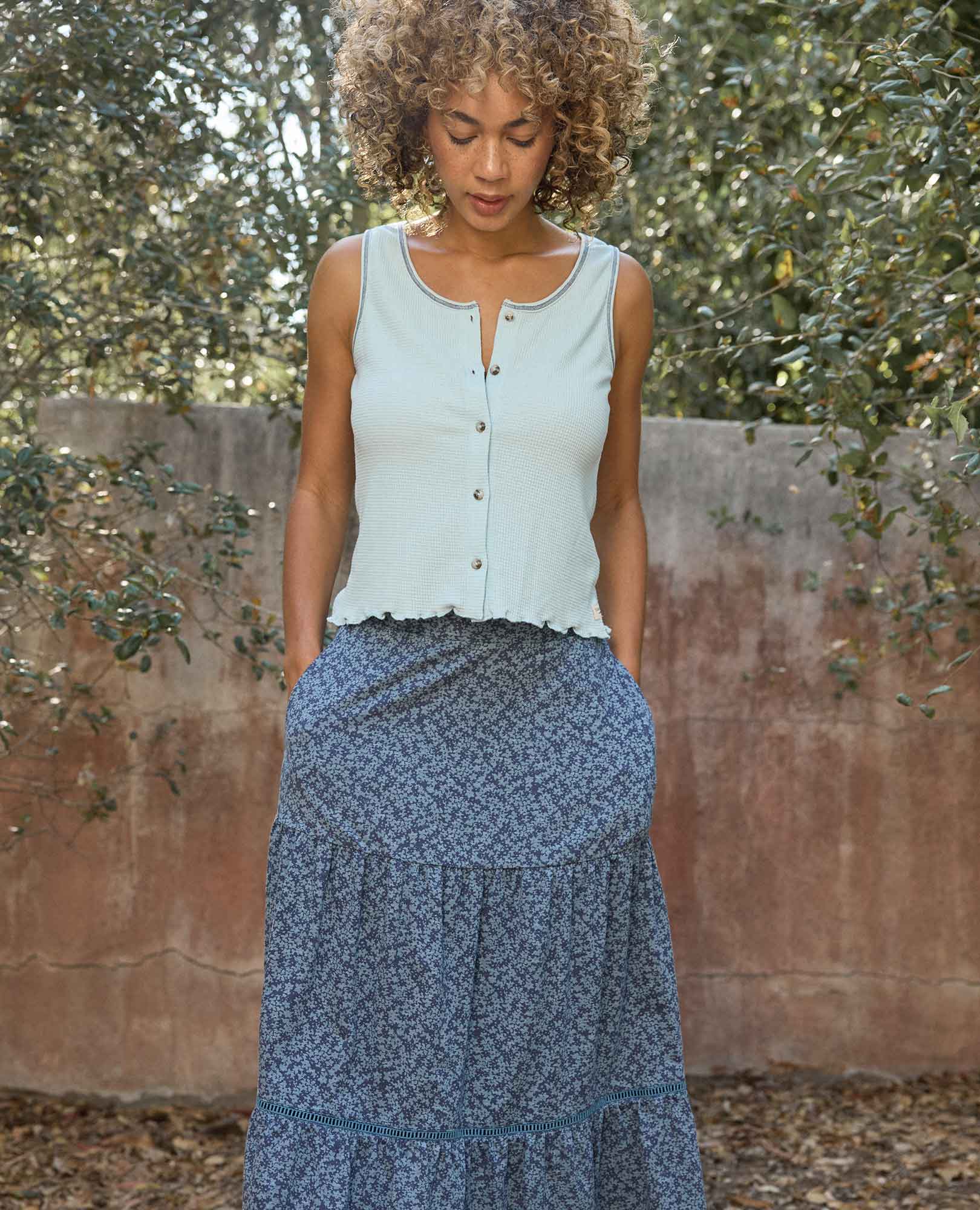 Foothill Button Tank - Coyean