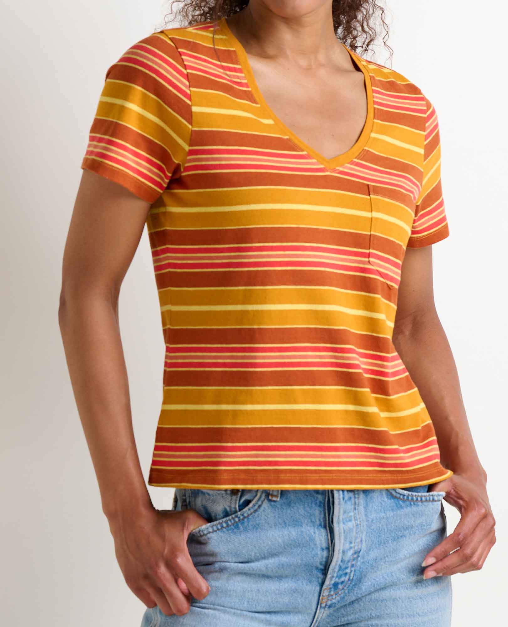 Grom V-Neck Tee - Coyean