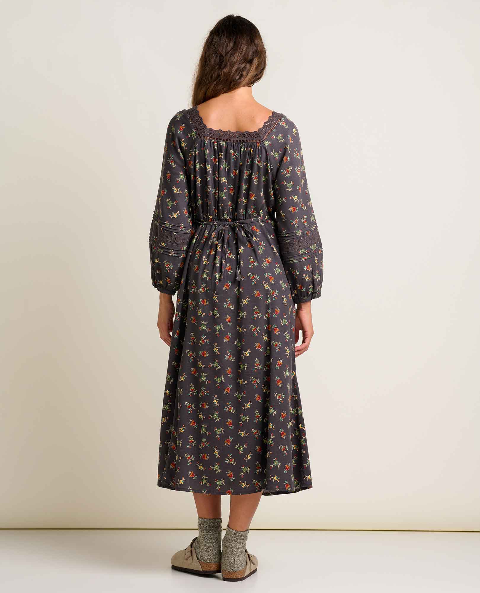 Manzana Square Neck Dress - Coyean