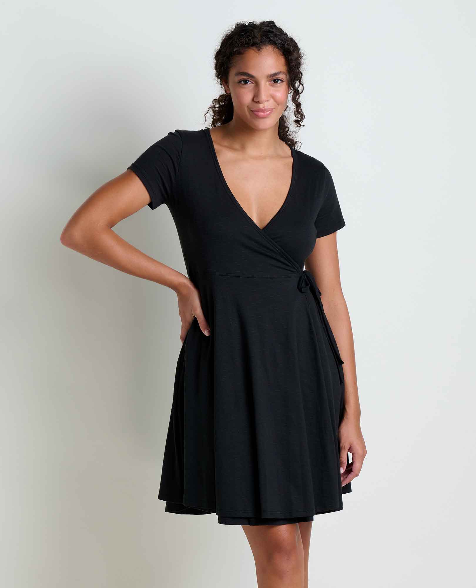 Freesia Wrap Dress - Coyean