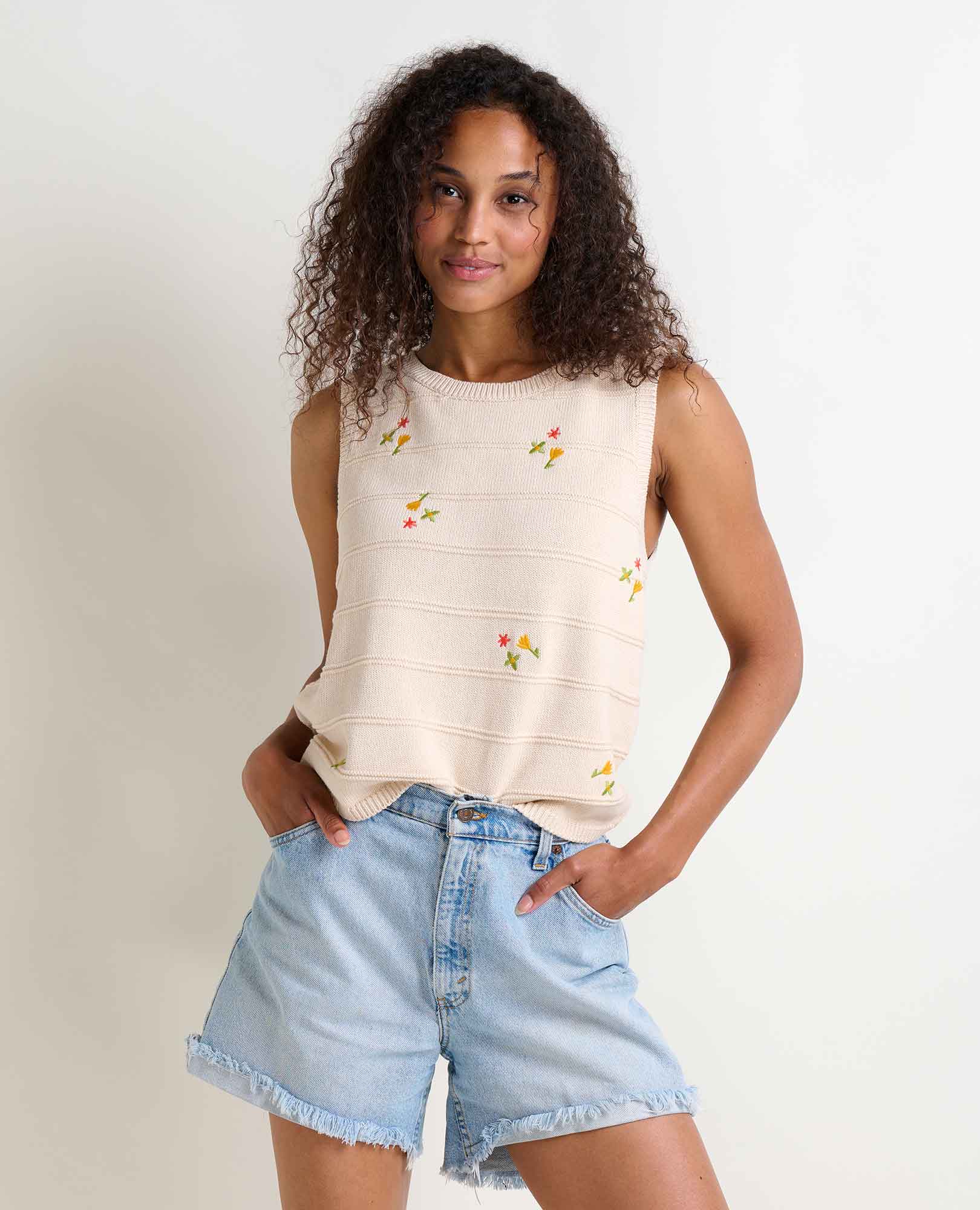 Bianca Crew Tank Embroidered - Coyean