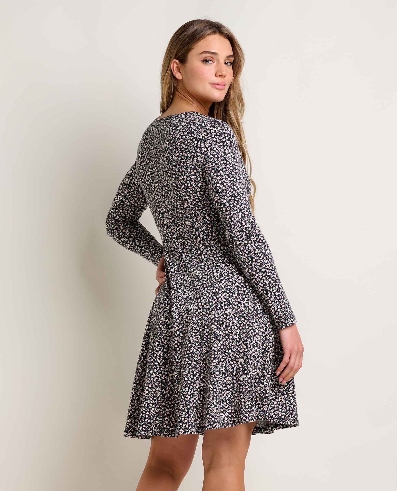 Freesia Long Sleeve Wrap Dress - Coyean