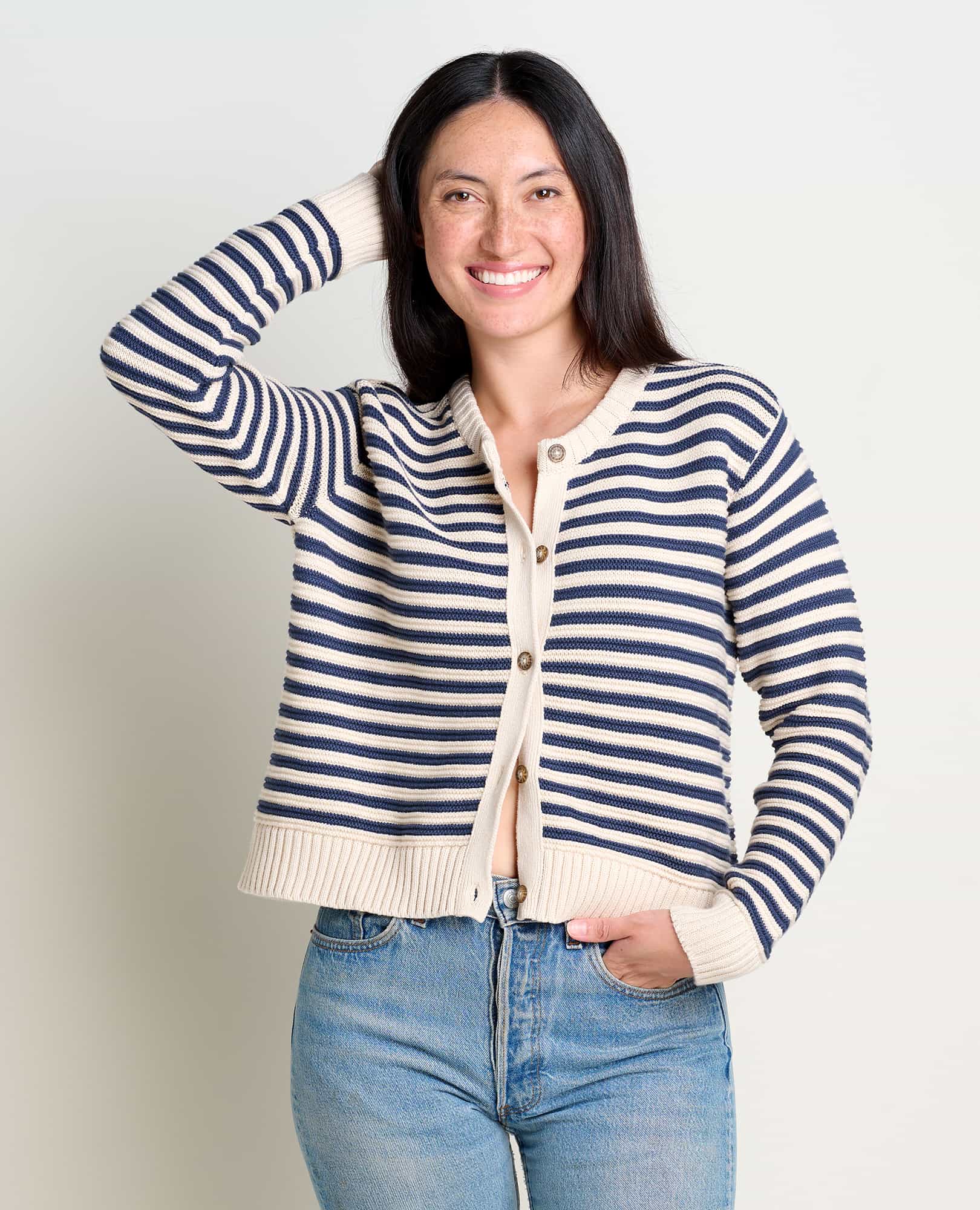 Bianca Crew Cardigan - Coyean