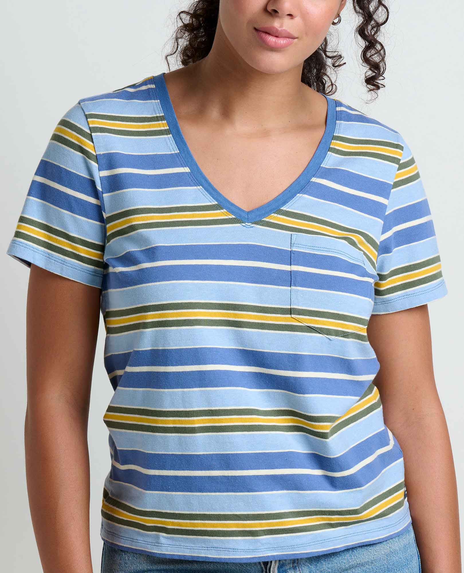 Grom V-Neck Tee - Coyean