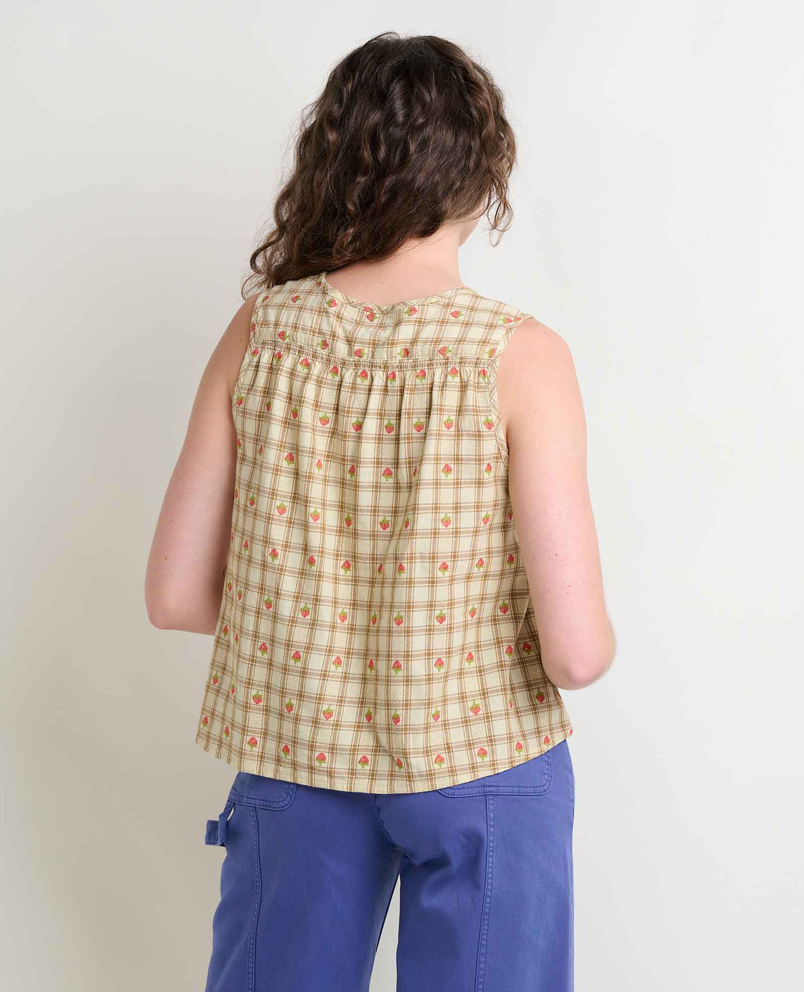 Manzana Button Front Tank - Coyean