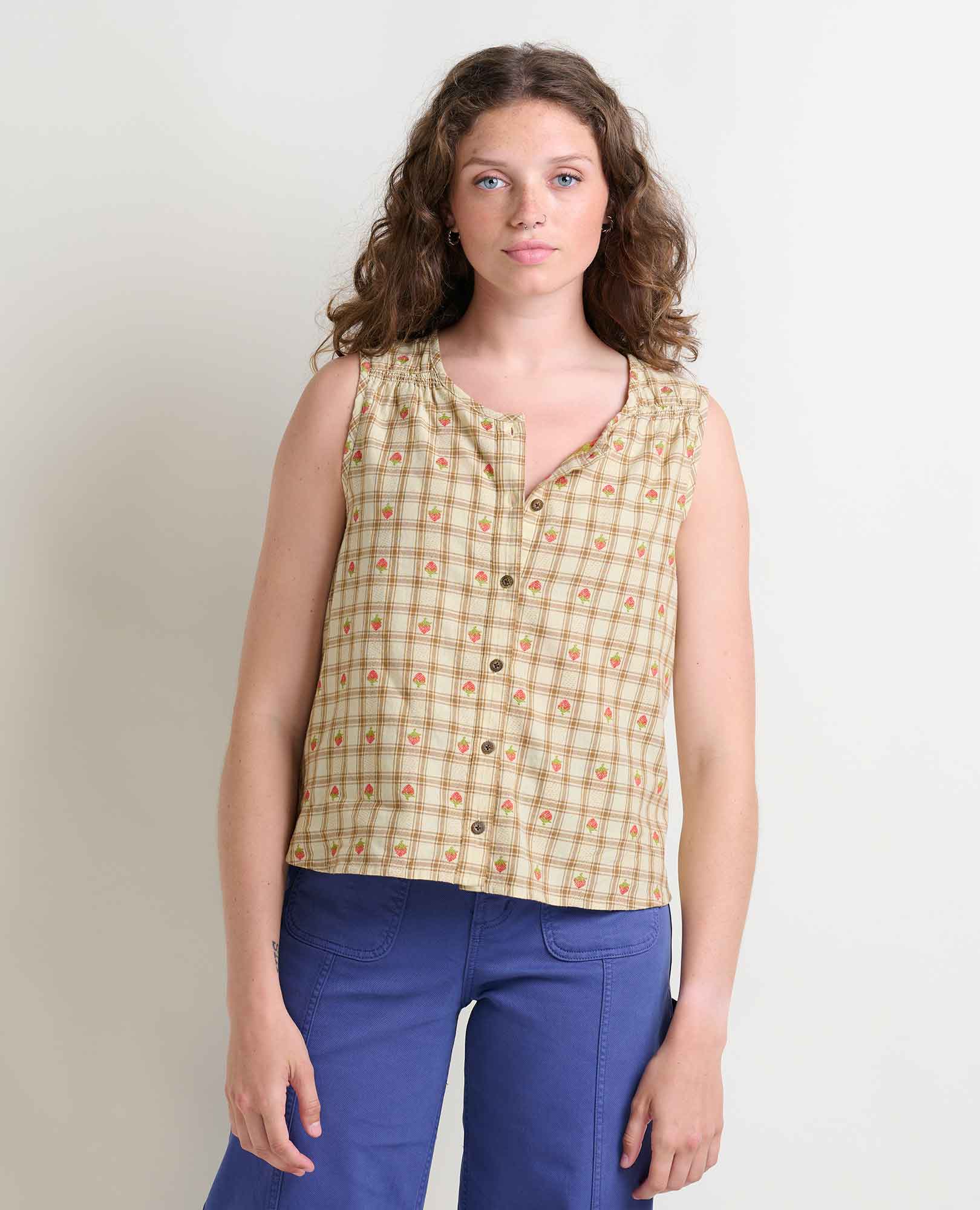 Manzana Button Front Tank - Coyean