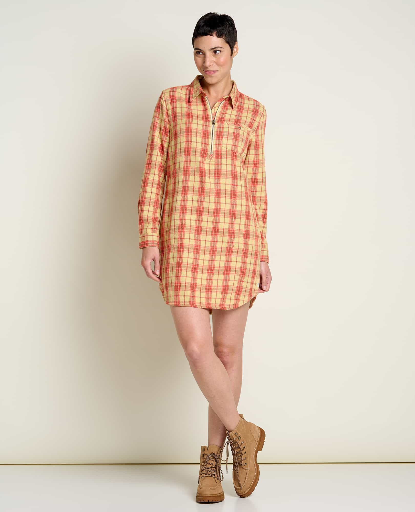 Bodie Quarter Zip Dress - Coyean