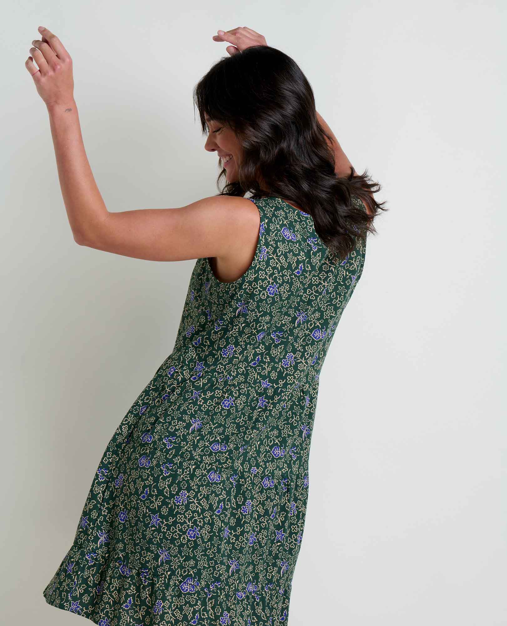 Manzana Tiered Sleeveless Dress - Coyean