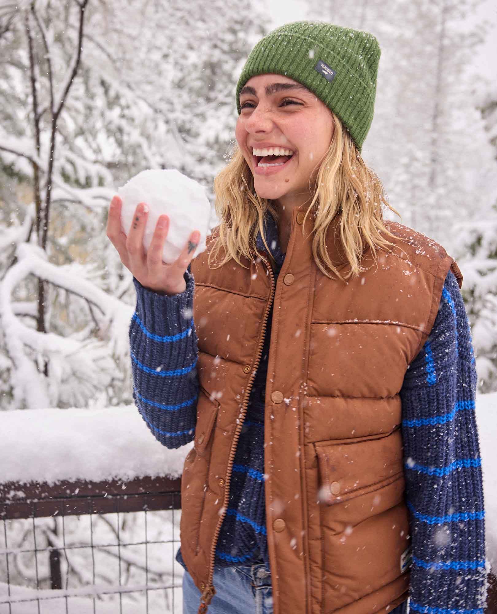 Women's Spruce Wood Vest - Coyean
